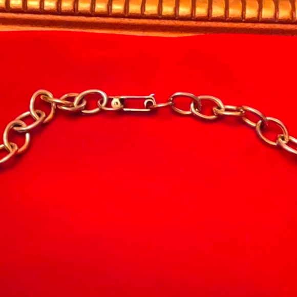 Vintage Royal Crown Heraldic 60s Necklace - Picture 6 of 6